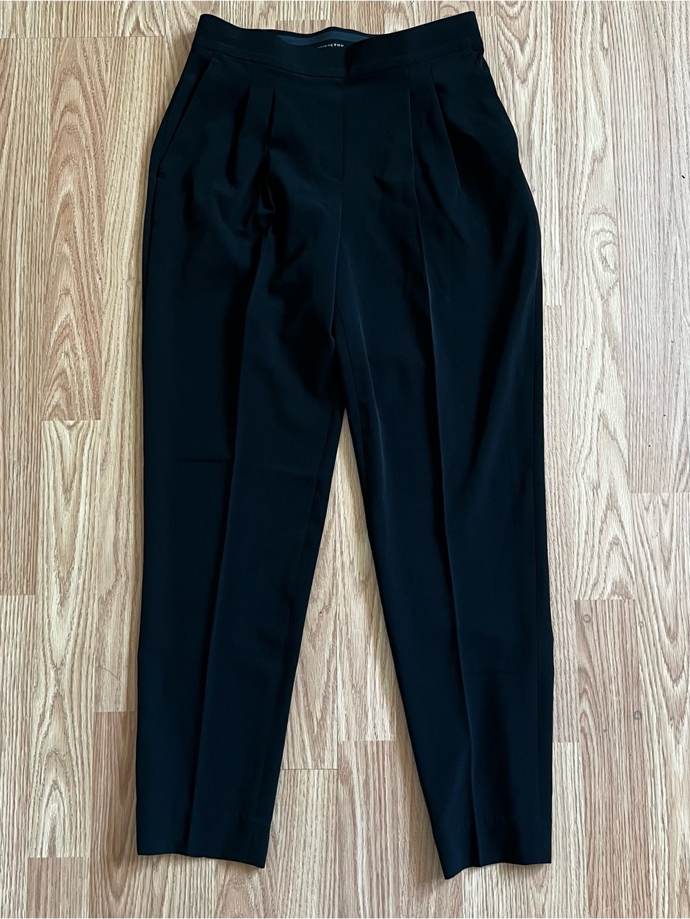 Ministry of Supply Women’s Black Pleated Dress Pants